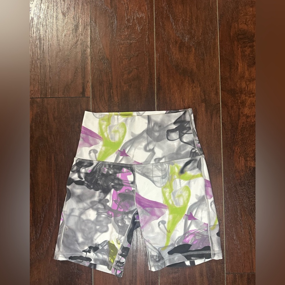 Lululemon Throwback Print Align Size 4 Highrise 6… - image 1